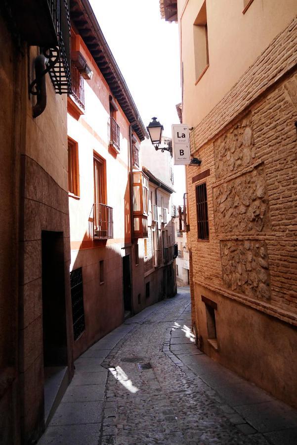 Apartamento El Arco Apartment Toledo Exterior photo